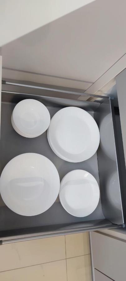 Cosmopolitan Apartament Z Bezplatnym, Prywatnym Parkingiem W Hali Garazowej Torun Bagian luar foto