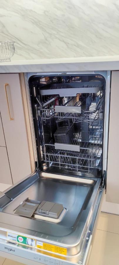 Cosmopolitan Apartament Z Bezplatnym, Prywatnym Parkingiem W Hali Garazowej Torun Bagian luar foto